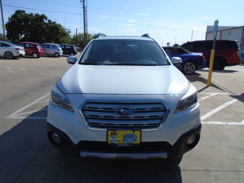 Used 2017 Subaru Outback 3.6R Limited AWD/4WD image 2