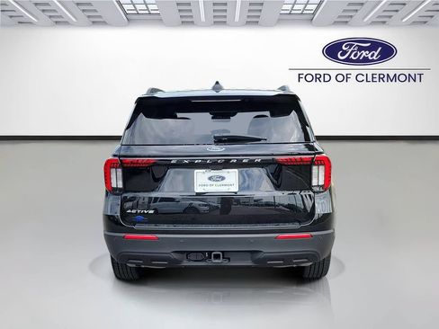 Used 2026 Ford Explorer Active RWD image 4