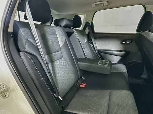 Used 2023 Nissan Rogue SV FWD image 26