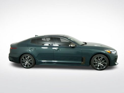 Used 2022 Kia Stinger GT-Line w/ Sun & Sound Package AWD/4WD image 2