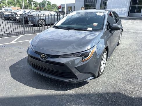 Used 2024 Toyota Corolla LE FWD image 4