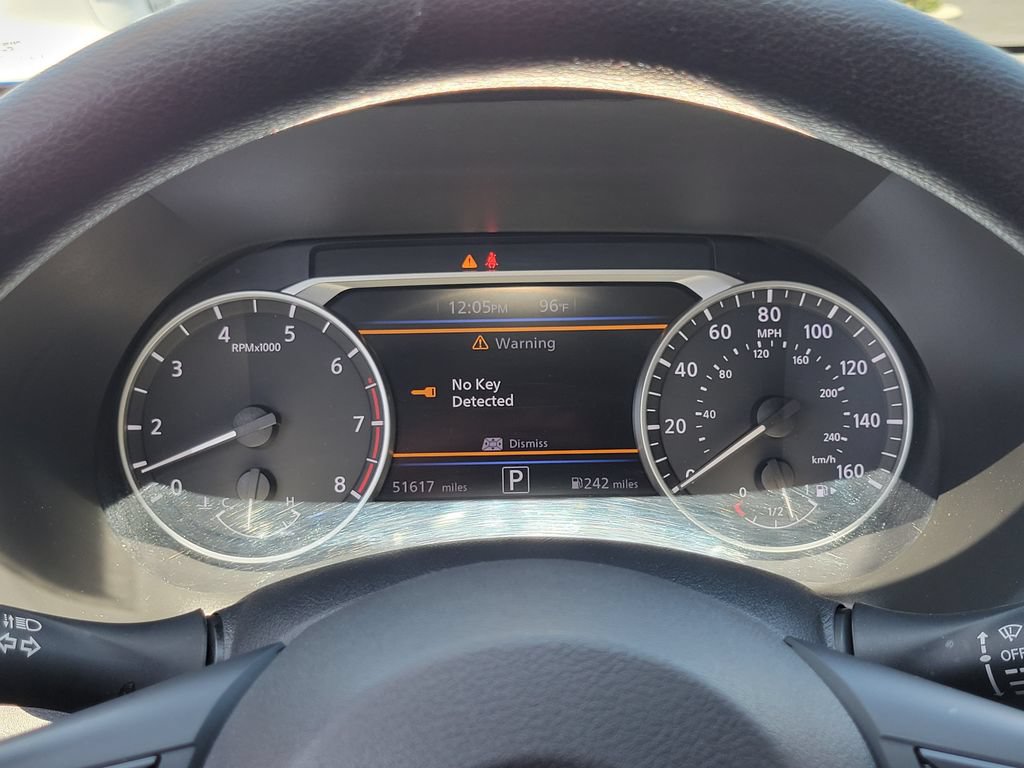 Used 2024 Nissan Sentra SV FWD image 7
