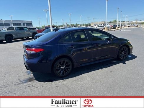 Used 2024 Toyota Corolla SE FWD image 8