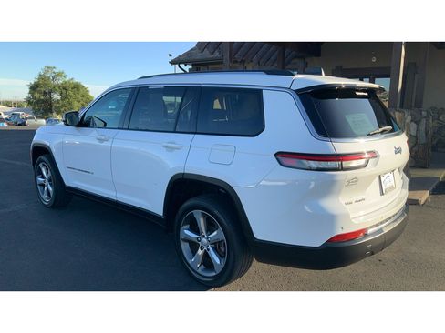Used 2021 Jeep Grand Cherokee L Limited AWD/4WD image 8