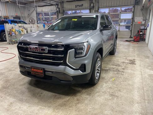 Used 2025 GMC Terrain Elevation image 6