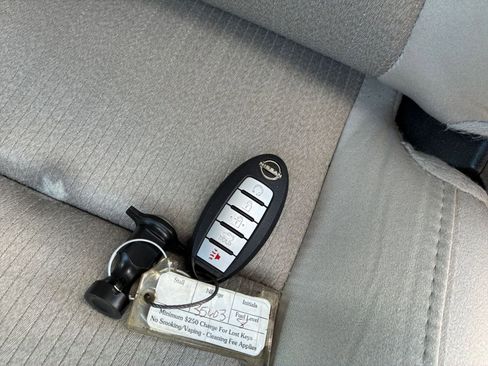 Used 2025 Nissan Altima 2.5 SV FWD image 20