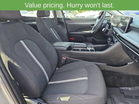Used 2025 Hyundai Sonata SEL FWD image 10
