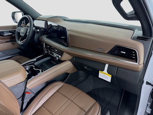New 2026 Chevrolet Tahoe High Country AWD/4WD image 31