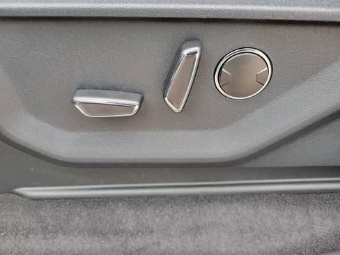 New 2025 Ford F150 Lariat w/ Equipment Group 502A High image 17