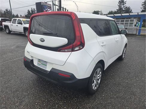 Used 2020 Kia Soul LX image 9