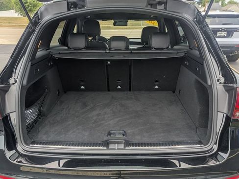 Used 2022 Mercedes-Benz GLC 300 4MATIC image 9