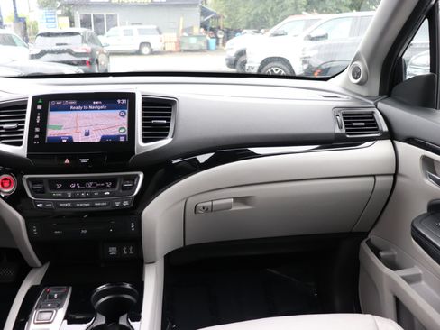 Used 2016 Honda Pilot Touring image 20