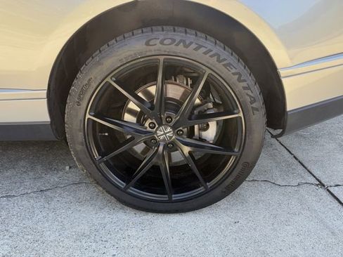 Used 2018 Land Rover Range Rover HSE image 34