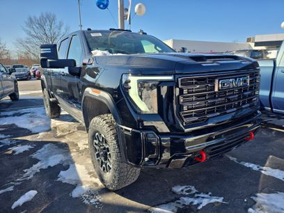 New 2026 GMC Sierra 2500 AT4X w/ LPO, Black Badging Package
