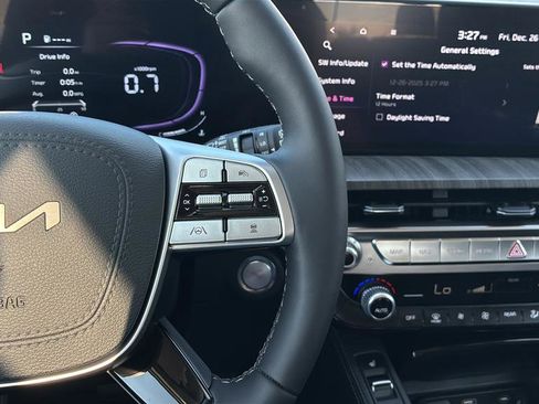 New 2025 Kia Telluride EX w/ EX Captain's Chair Package image 25