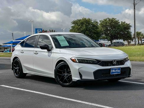 Used 2026 Honda Civic Sport image 2