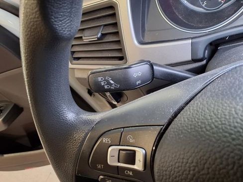 Used 2018 Volkswagen Atlas Launch Edition image 13