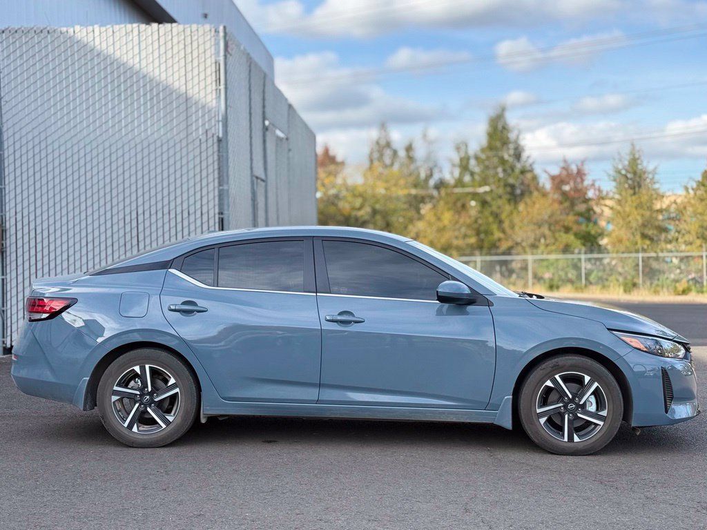 Used 2025 Nissan Sentra SV w/ All-Weather Package FWD image 6