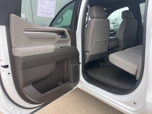 Used 2024 Chevrolet Silverado 1500 LT w/ All Star Edition Plus image 37