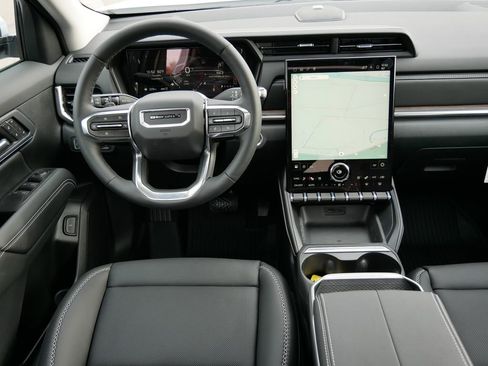 New 2026 GMC Terrain Denali w/ LPO, Black Badging Package image 10