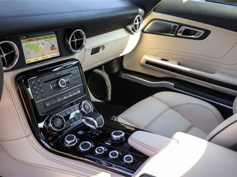 Used 2012 Mercedes-Benz SLS AMG Coupe image 40