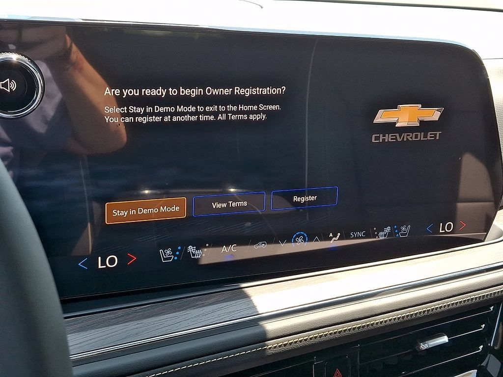 New 2026 Chevrolet Tahoe Premier w/ Sun And Tow Package AWD/4WD image 14