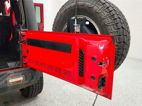 Used 2015 Jeep Wrangler Unlimited Sport w/ Quick Order Package 24S image 23