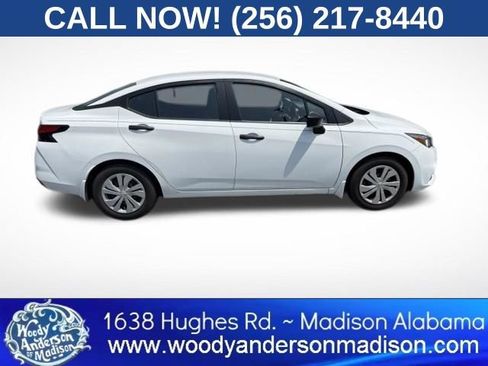 Used 2020 Nissan Versa S FWD image 6