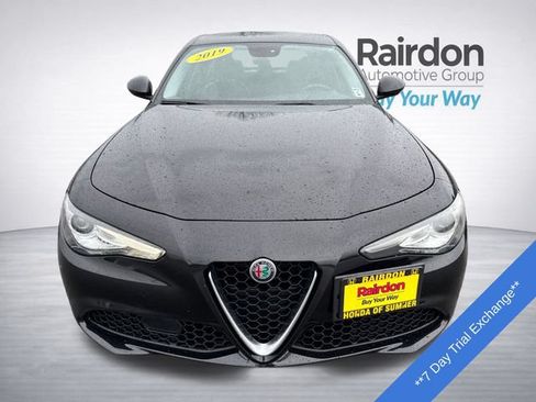 Used 2019 Alfa Romeo Giulia w/ Cold Weather Package RWD image 2