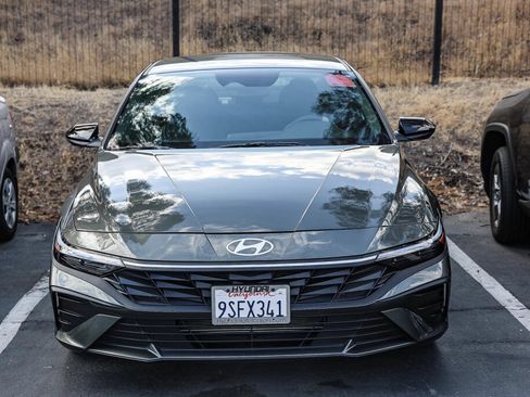 Used 2025 Hyundai Elantra Sport FWD image 2