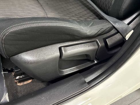 Used 2017 Nissan Rogue S image 14