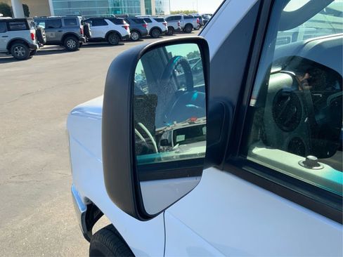 Used 2009 Ford E-150 and Econoline 150 Wagon image 26