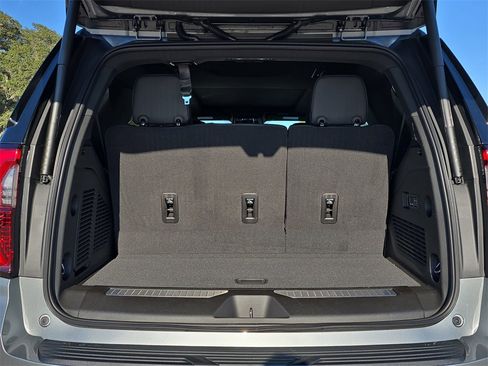 New 2026 GMC Yukon Denali w/ Sun & Power Step Package image 13