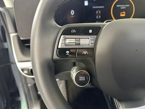 Used 2025 Hyundai Ioniq 5 SEL image 15