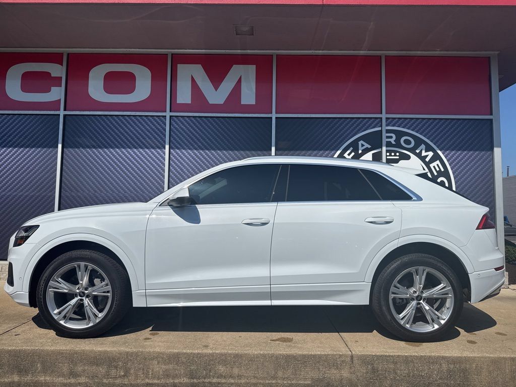Used 2023 Audi Q8 Premium w/ Convenience Package AWD/4WD image 15