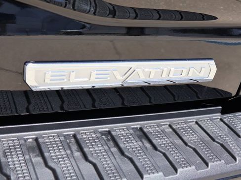 New 2026 GMC Sierra 1500 Elevation image 6