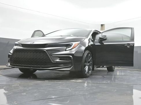Used 2025 Toyota Corolla SE FWD image 50