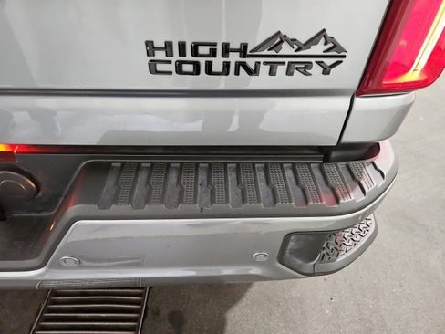 Certified 2024 Chevrolet Silverado 3500 High Country w/ High Country Premium Package image 18