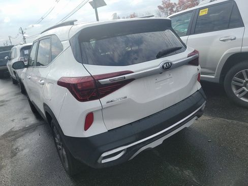 Used 2021 Kia Seltos S image 3