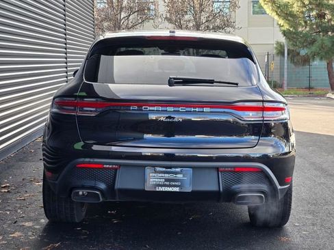 Used 2025 Porsche Macan image 6