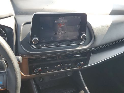 Certified 2024 Nissan Rogue SV image 24