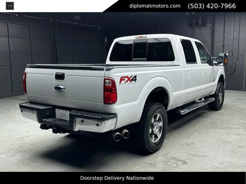 Used 2016 Ford F350 Lariat w/ Lariat Interior Package image 7