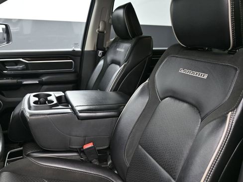 Used 2022 RAM 1500 Laramie AWD/4WD image 10