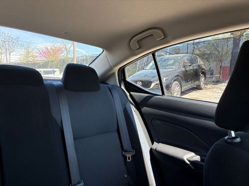 Used 2025 Nissan Versa SV image 32