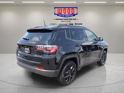 New 2026 Jeep Compass Latitude AWD/4WD image 3
