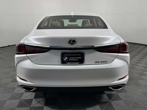 Used 2024 Lexus ES 350 w/ Premium Package FWD image 9