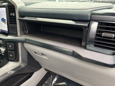 Used 2023 Ford F150 Limited image 34