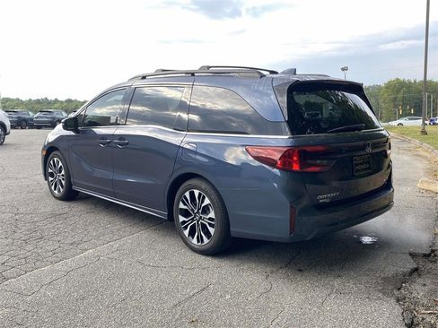 Certified 2025 Honda Odyssey Elite image 3