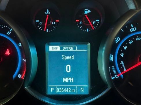 Used 2014 Chevrolet Cruze LT FWD image 17