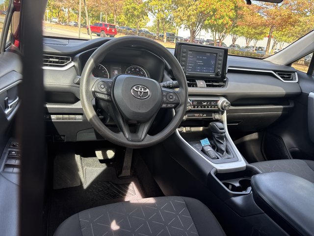 Used 2021 Toyota RAV4 XLE w/ Convenience Package FWD image 17